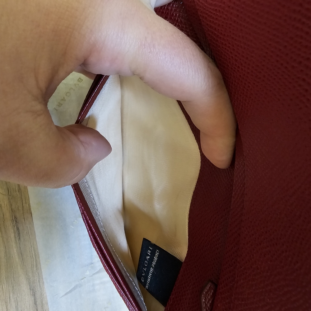 โค๏ธ๐HOST PICK๐โค๏ธBVLGARI B ZERO 1 Circle Logo Long Wallet Ruby - Picture 11 of 17